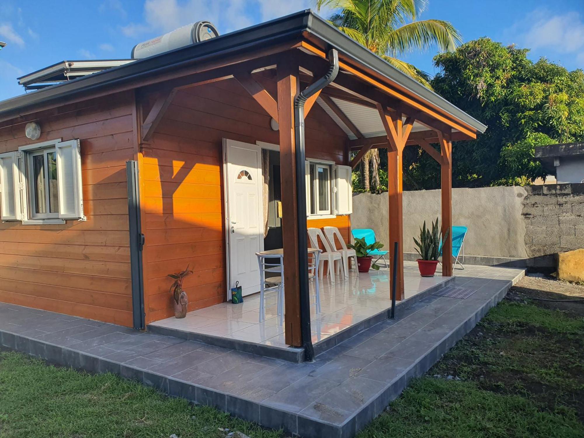 Bungalow Vacances Sainte-Rose Exterior foto